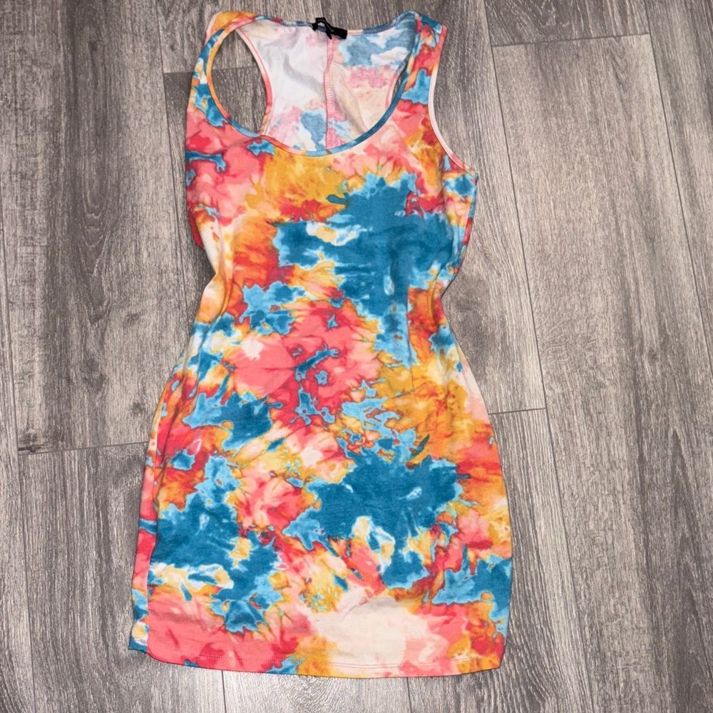 Vibrant Tie-Dye Sleeveless Dress